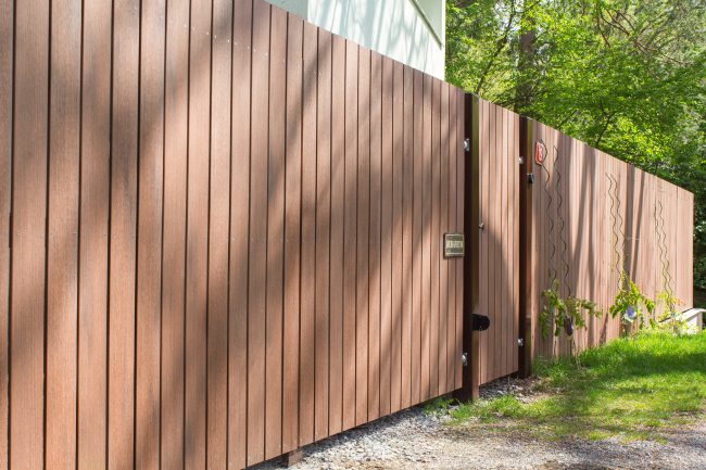 Terafest staket ger ett modernt intryck på ditt hus